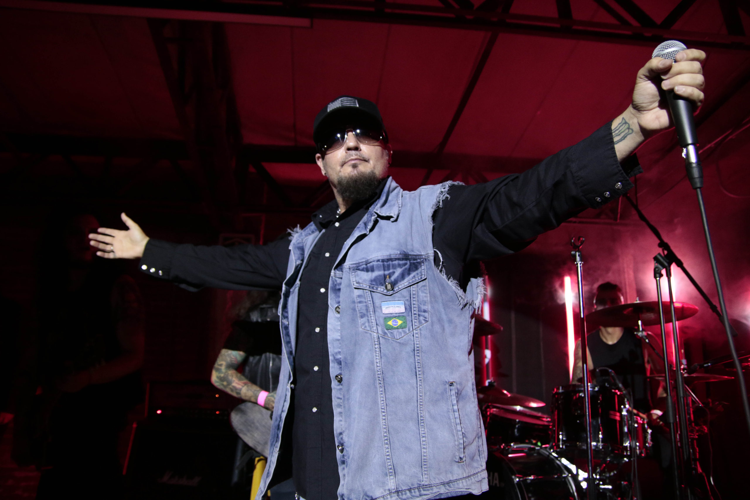 Tim 'Ripper' Owens en el foro La Piedad.