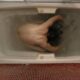 Valeria en la bañera pelicula huesera