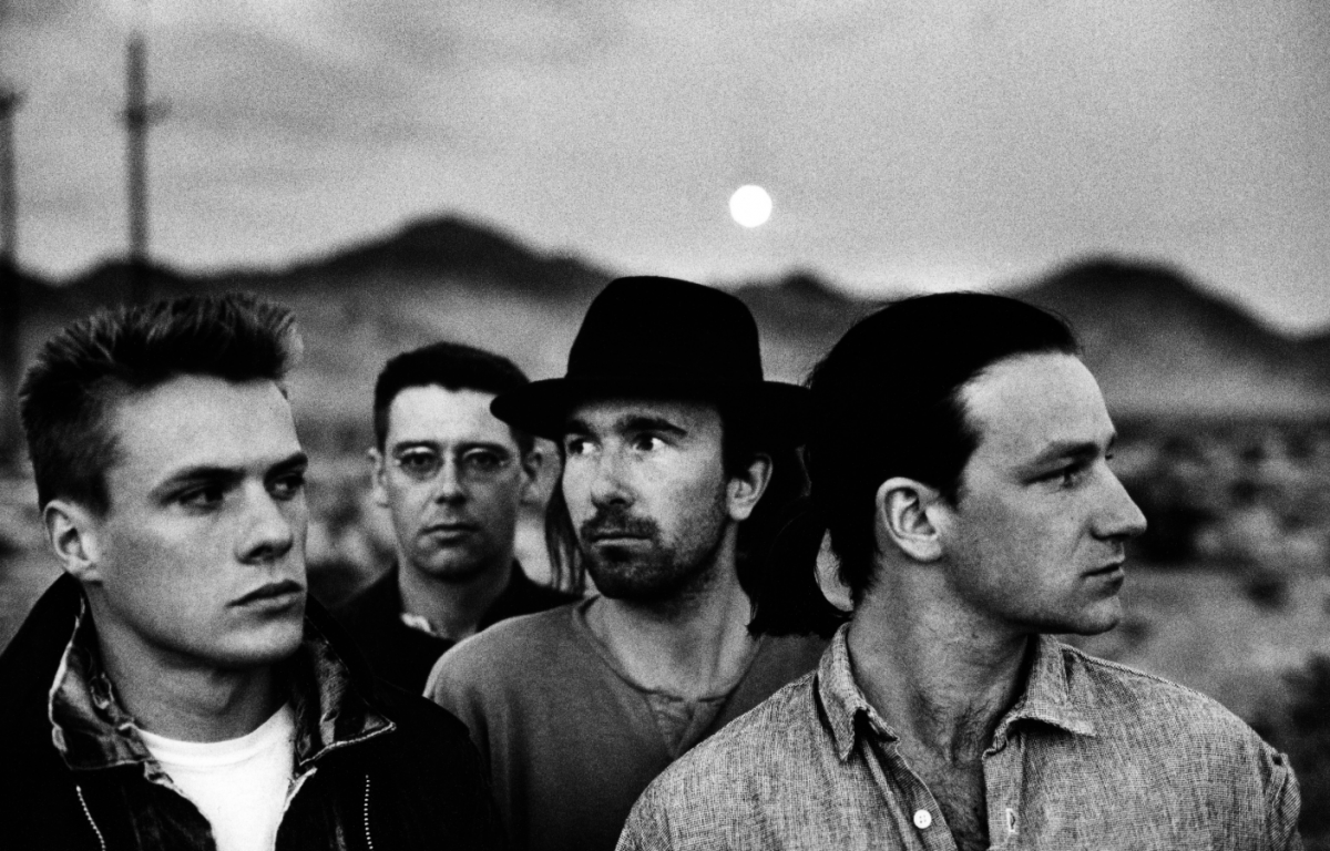 U2 en la sesión de Joshua Tree por Anton Corbijn