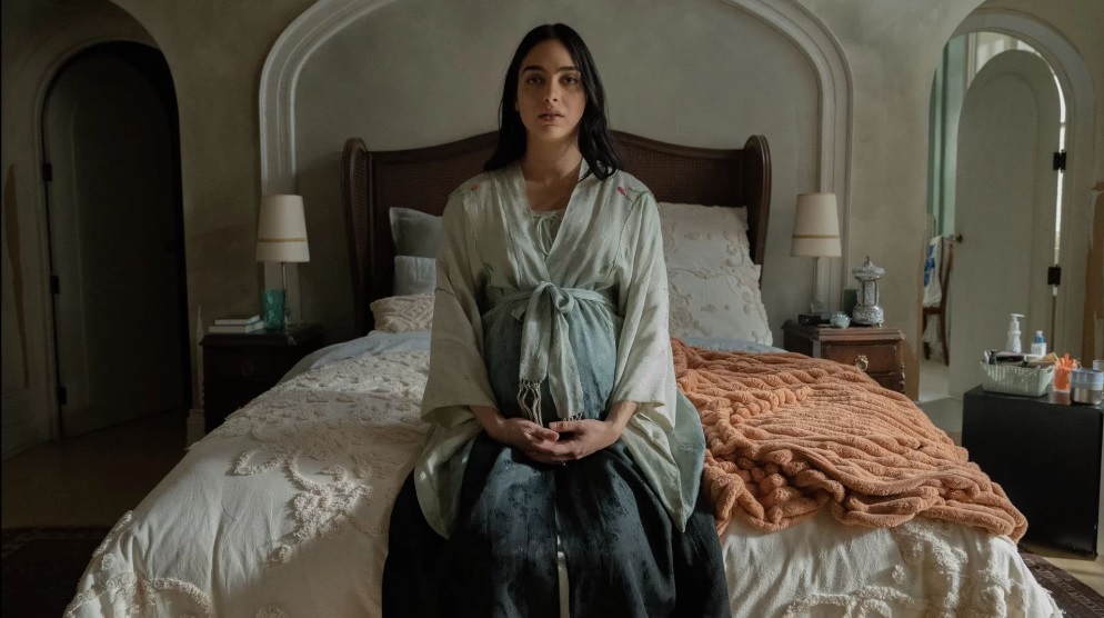 julie protagonista de no descansaras sentada en la cama