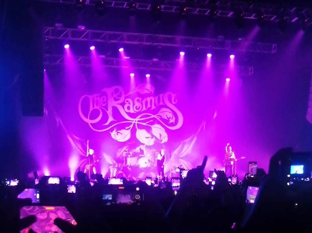 Sin miedos ni culpas, The Rasmus emergió de las sombras para dar luz a los fans que llenaron el recinto, reafirmando su lazo con México.