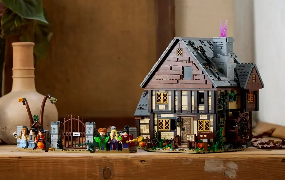 LEGO Hocus Pocus
