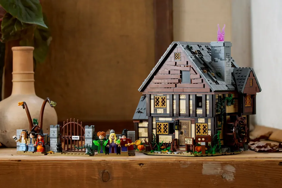LEGO Hocus Pocus