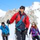 protagonistas de ascenso al limite caminando en la montaña