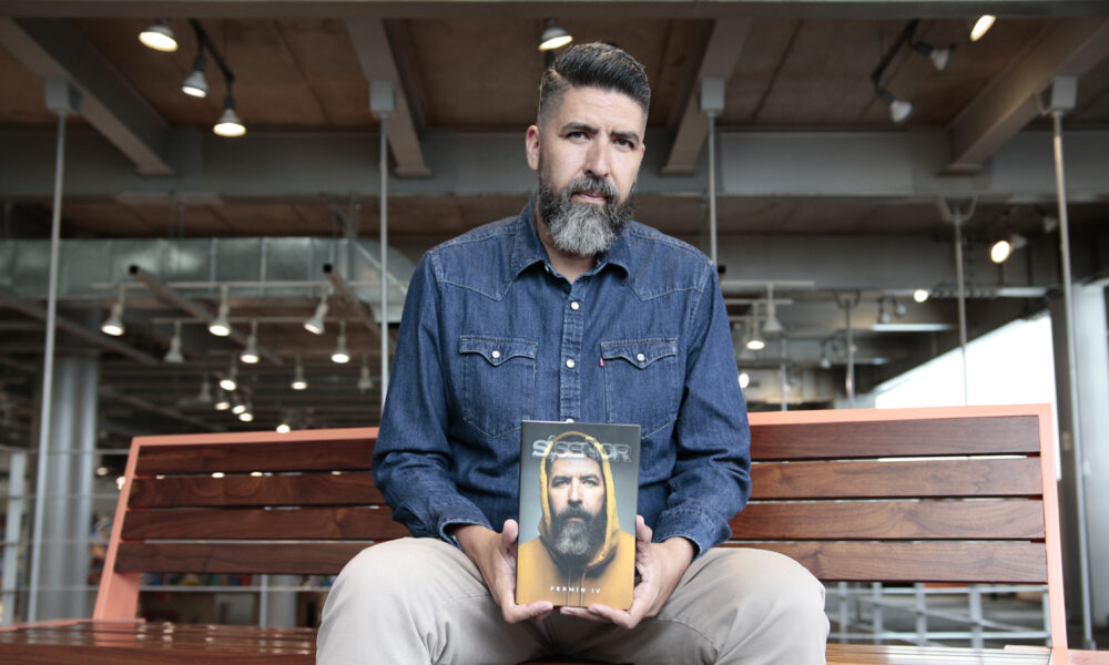 Fermín IV en entrevista con Pólvora / Foto: Mario Valencia
