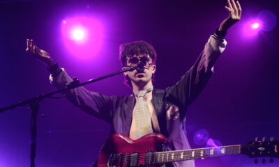 Declan McKenna en el Pabellón Oeste