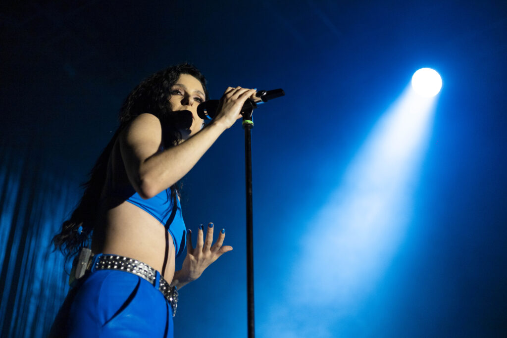 Francisca Valenzuela es sinónimo de sensualidad y mucho talento y así lo demostró ante sus fans realmente apasionados en la CDMX / Foto: Alfredo Alvarado
