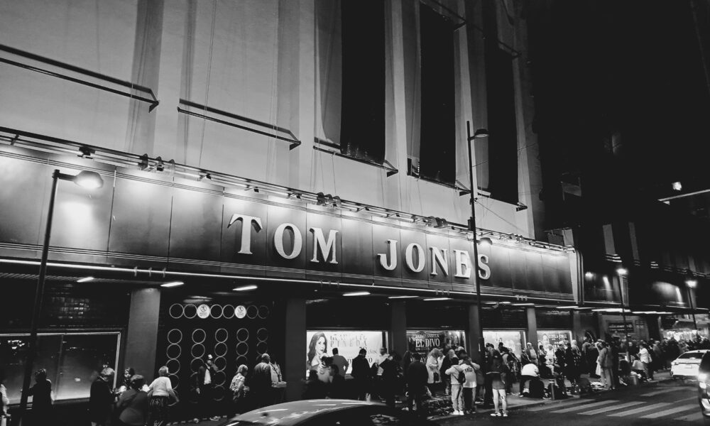 Tom Jones desde el Teatro Metropólitan de la CDMX / Foto: Andre Dulché