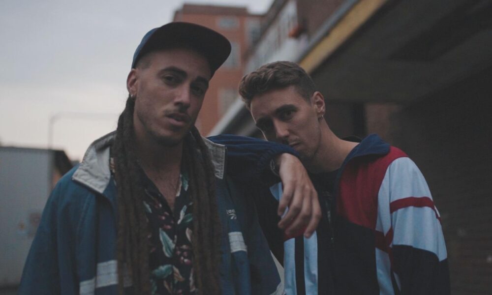 Desde España, los raperos Cráneo y Lasser vuelven a poner el flow con Diablos y Bermudas y Pólvora charló con ellos acerca de este proyecto