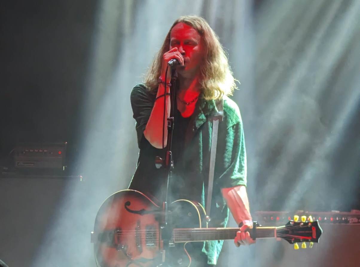 Victor Uzhakov vocalista de ploho