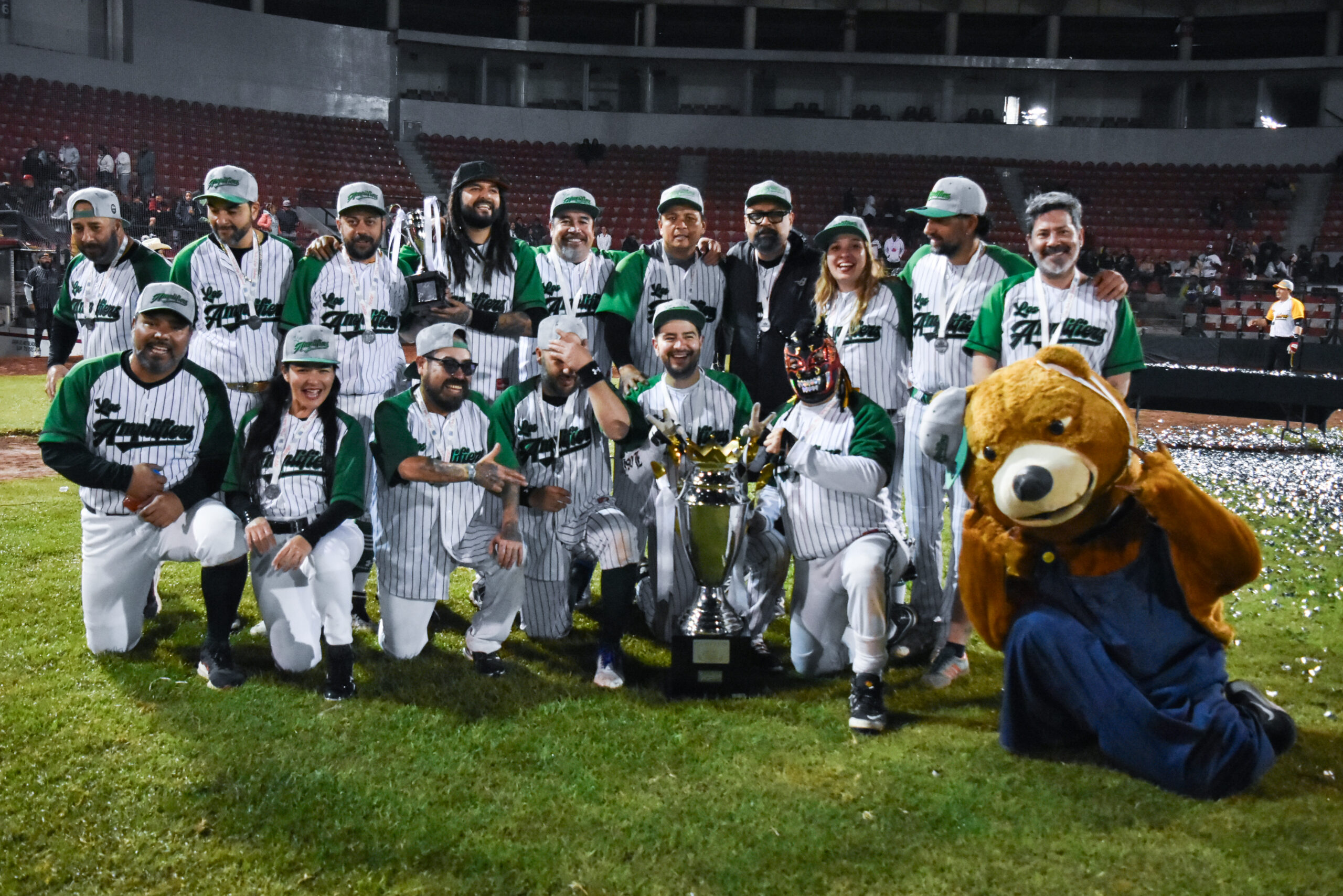 Los Amplifiers se llevaron la gran final del Béisbol Rocks 2025 en la CDMX. Foto: Daniel Márquez