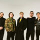 L.S. Dunes son Anthony Green, Frank Iero, Travis Stever, Tucker Rule y Tim Payne