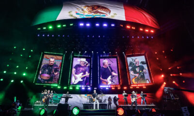 Los Hombres G festejaron pletóricamente una carrera llena de marcapasos, chicas cocodrilo y el fuerte grito de sufre mamón con un sold out en el Estadio GNP