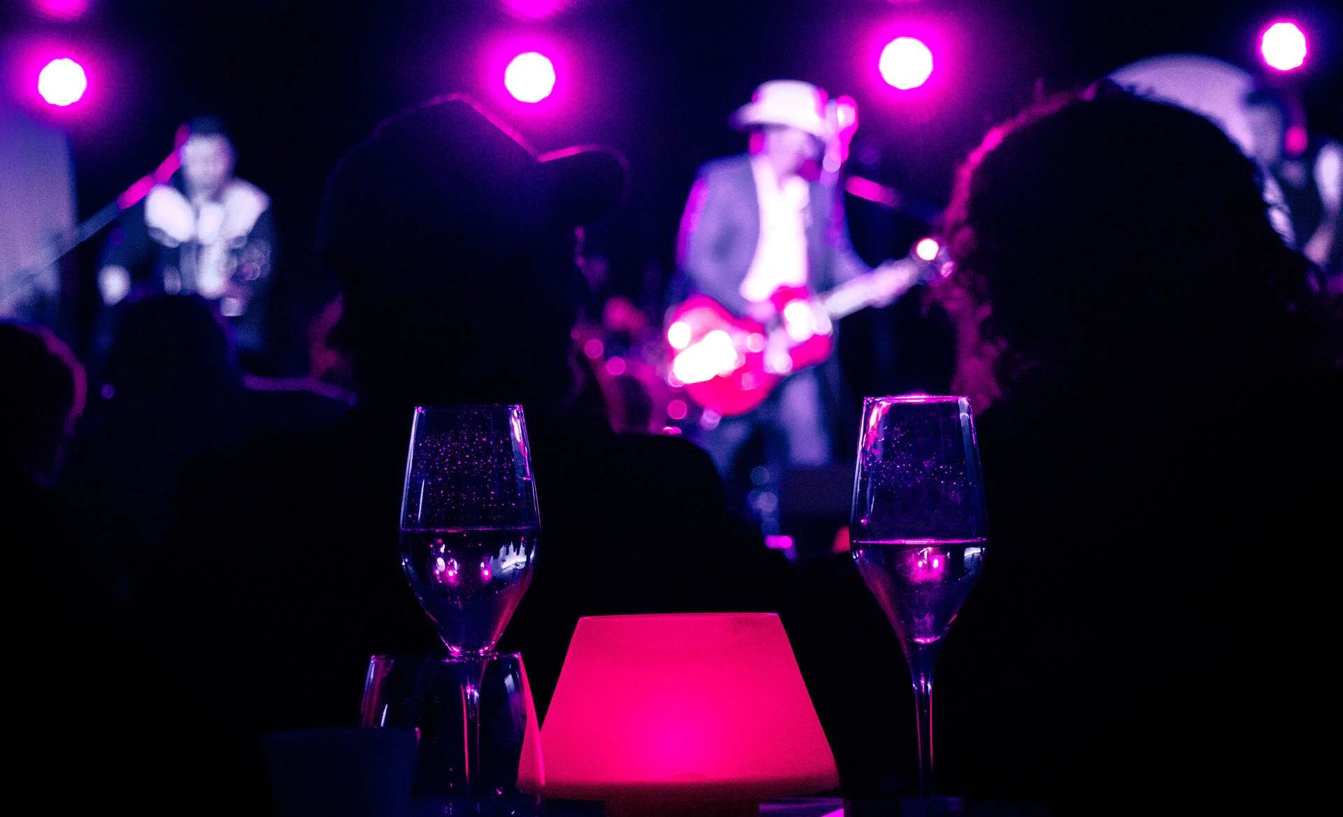La estética del casino en la música: de Las Vegas a los videoclips latinos